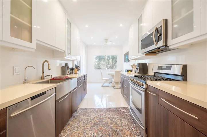 11560 Moorpark Street 204, North Hollywood, California 91602