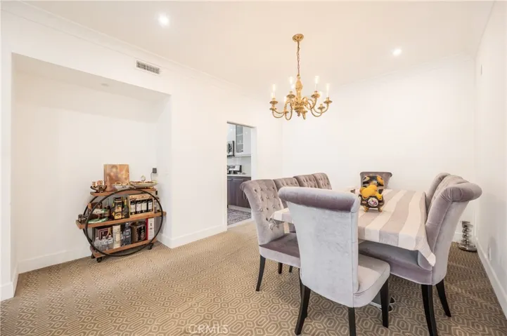11560 Moorpark Street 204, North Hollywood, California 91602