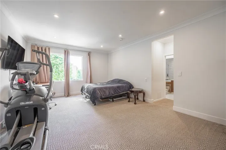 11560 Moorpark Street 204, North Hollywood, California 91602