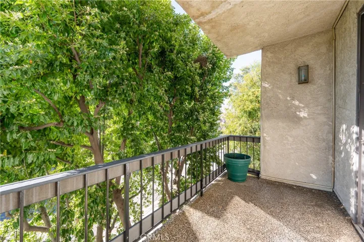 11560 Moorpark Street 204, North Hollywood, California 91602