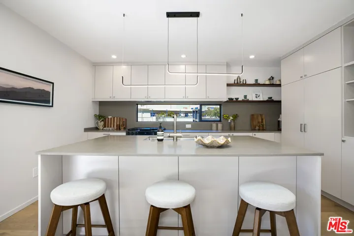 12525 Allin Street, Los Angeles, California 90066
