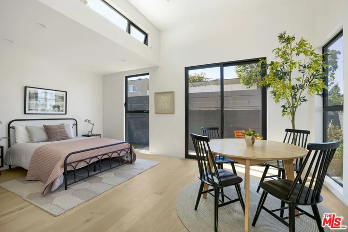 12525 Allin Street, Los Angeles, California 90066