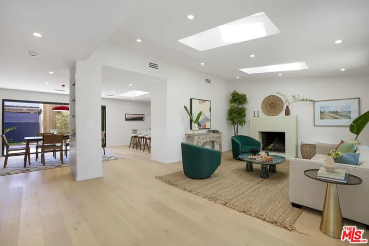 12525 Allin Street, Los Angeles, California 90066