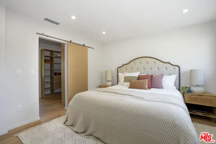 12525 Allin Street, Los Angeles, California 90066