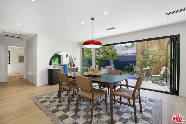 12525 Allin Street, Los Angeles, California 90066
