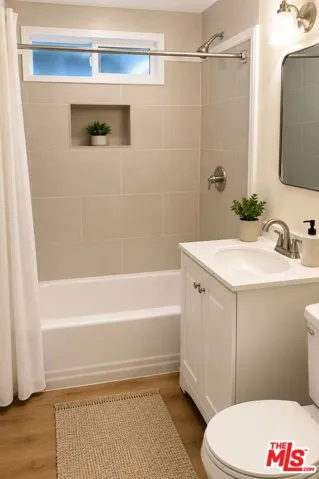 7457 Cozycroft Avenue, Winnetka, California 91306