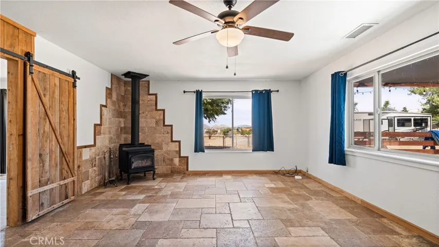 28736 Warren, Hemet, California 92545