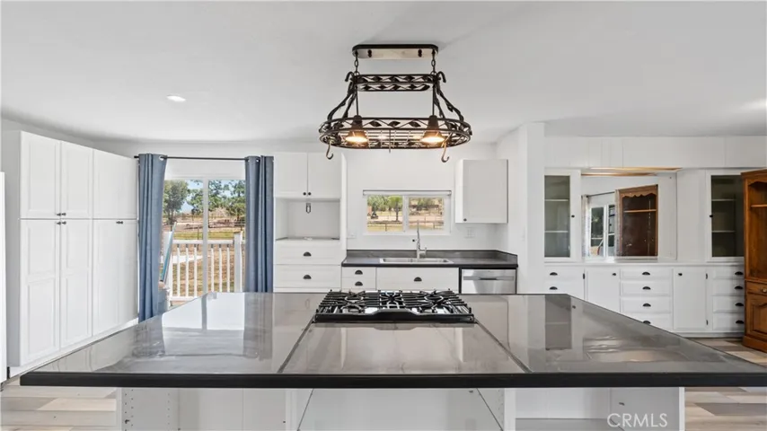 28736 Warren, Hemet, California 92545