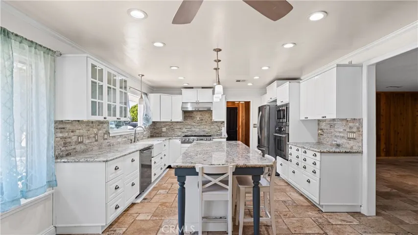 28736 Warren, Hemet, California 92545