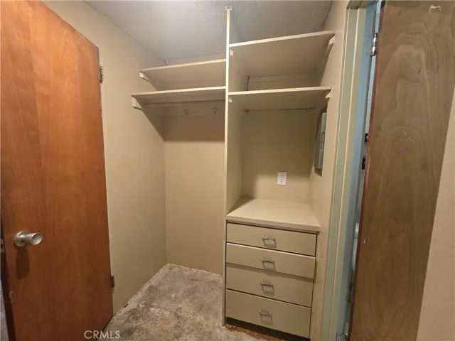 Closet on the common hallway side