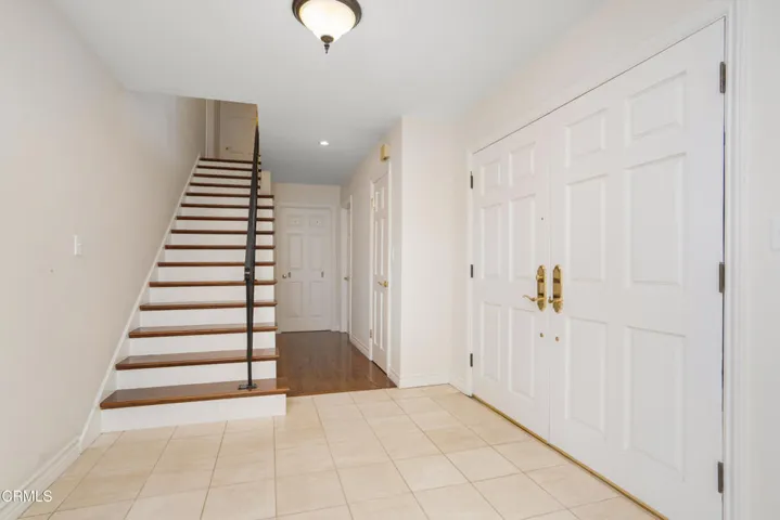 Entry Hall/Stairs