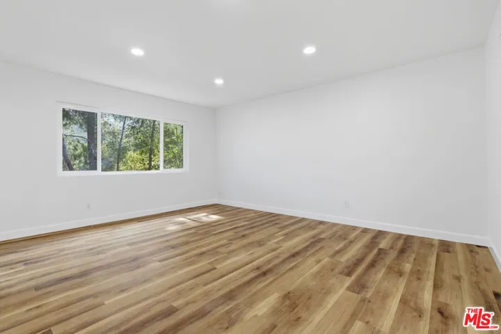 816 Pamela Wood Street, Newbury Park, California 91320