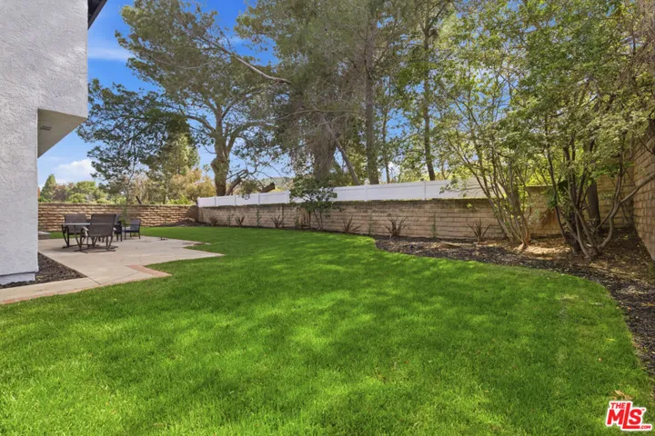 816 Pamela Wood Street, Newbury Park, California 91320