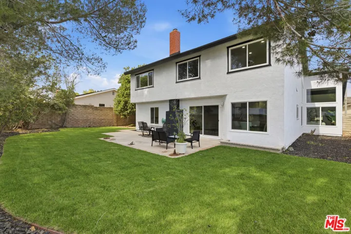 816 Pamela Wood Street, Newbury Park, California 91320
