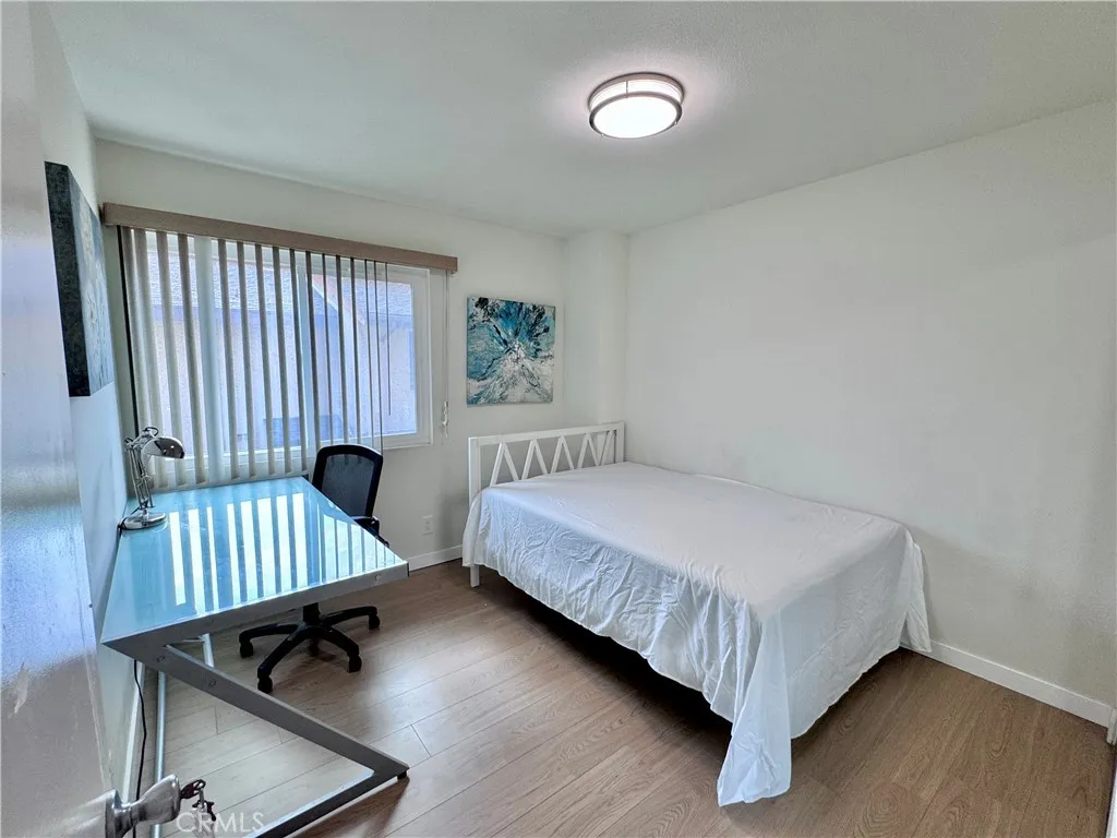 Guest bedroom #1