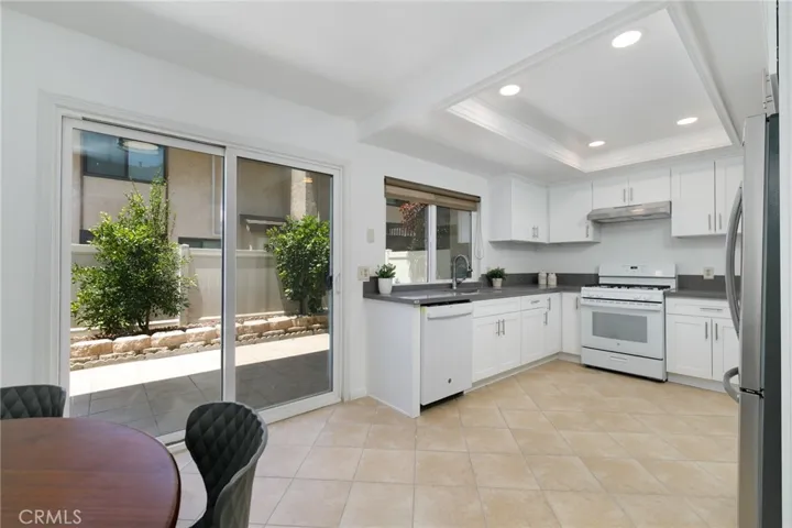 1231 S Golden West 11, Arcadia, California 91007