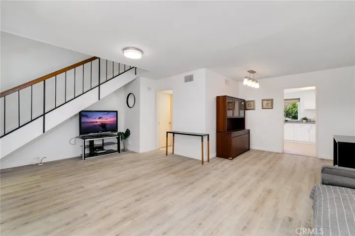 1231 S Golden West 11, Arcadia, California 91007