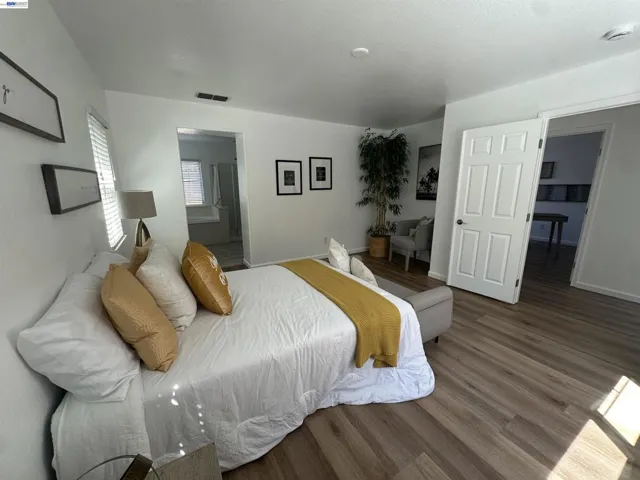 Primary bedroom (2nd story)