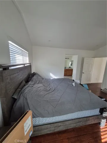 Huge Main Suit Bedroom. Fits Large Furniture