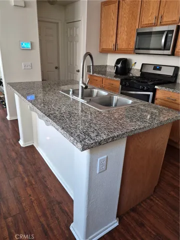 Kitchen Island. Fits Stools.