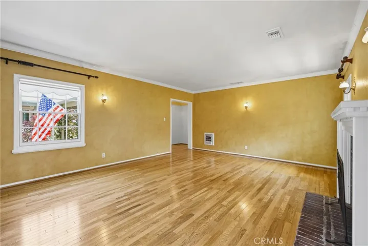 541 E Woodbury, Altadena, California 91001