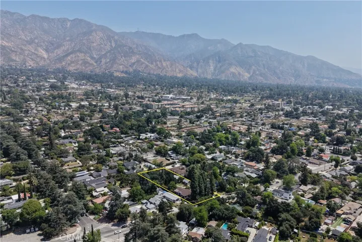 541 E Woodbury, Altadena, California 91001