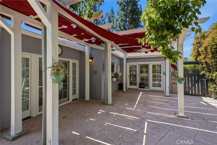 541 E Woodbury, Altadena, California 91001