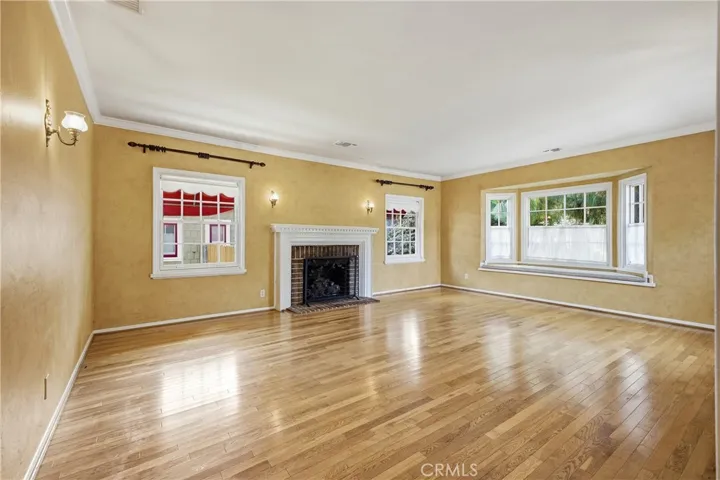 541 E Woodbury, Altadena, California 91001