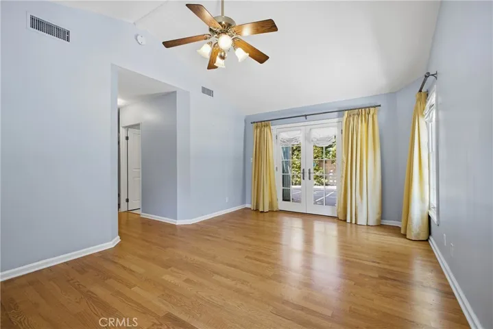 541 E Woodbury, Altadena, California 91001