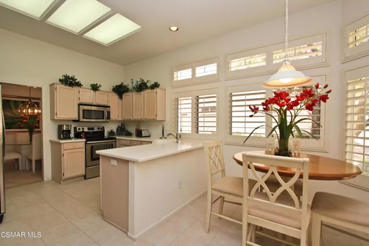 011_KitchenDining