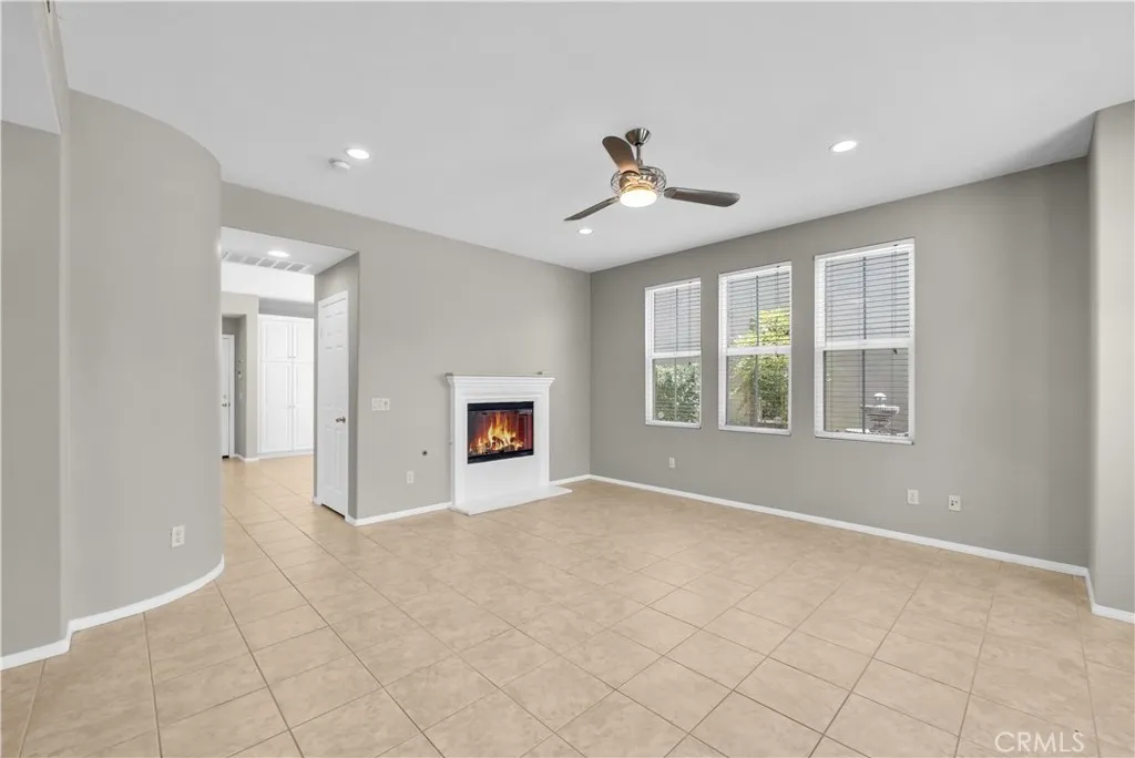 Fantastic natural light throughout.