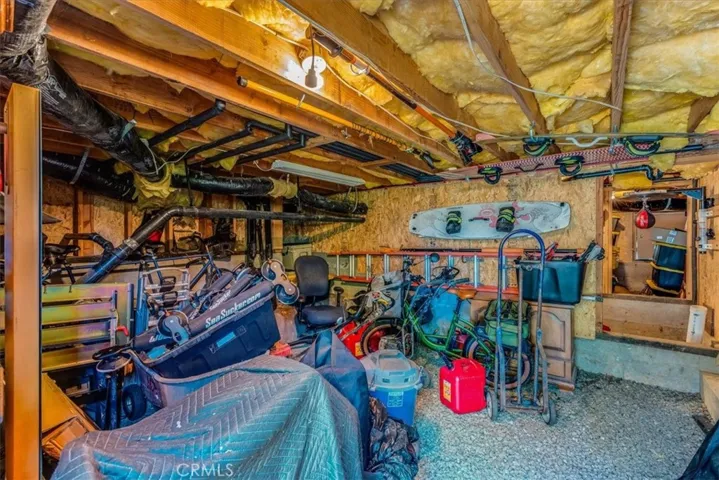 Sub area storage and work room