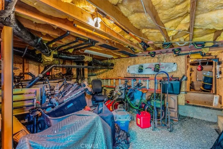Sub area storage and work room