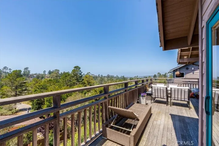 Deck off of main/top level