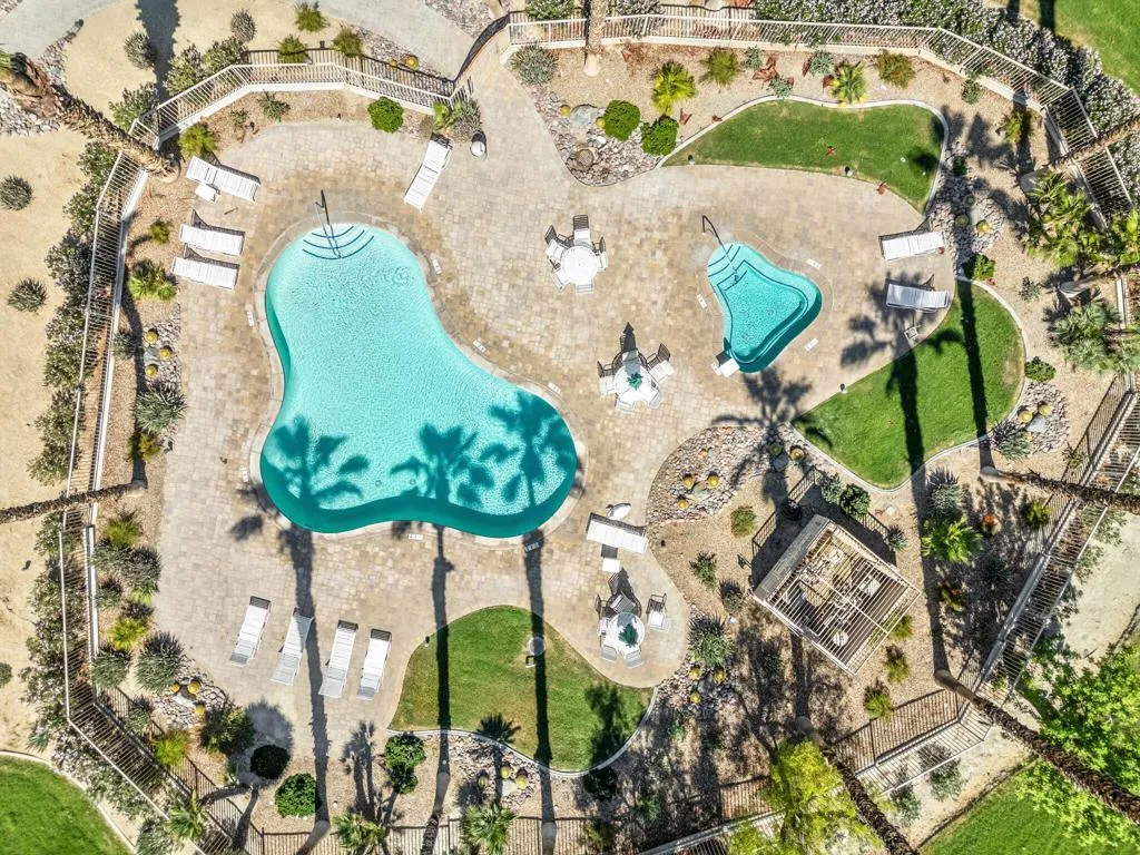 Magenta Drive Pool/Spa