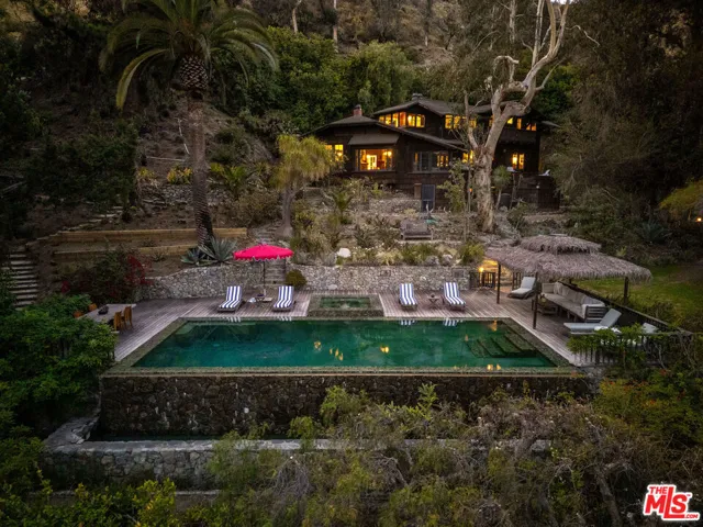 1900 N Vista Street, Los Angeles, California 90046