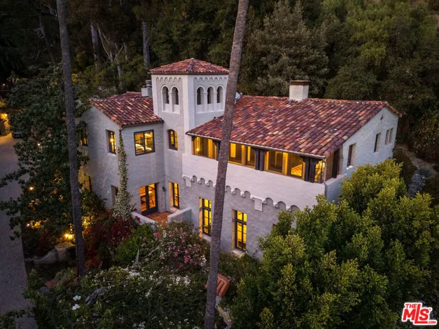 1900 N Vista Street, Los Angeles, California 90046