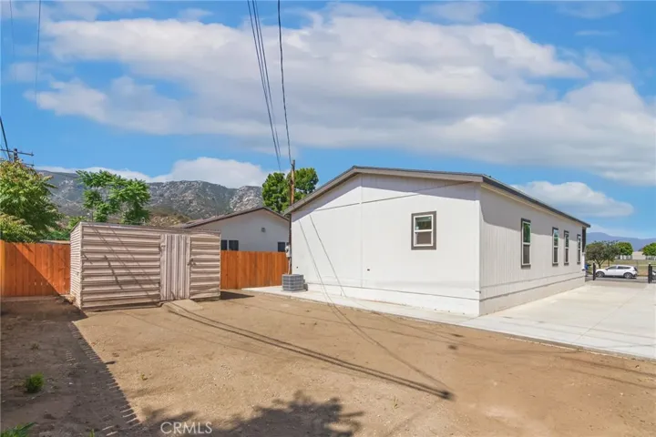 32850 Gregory Place, Lake Elsinore, California 92530