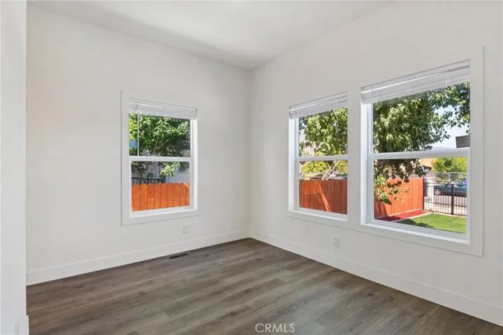 32850 Gregory Place, Lake Elsinore, California 92530