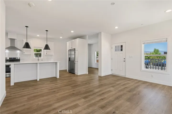 32850 Gregory Place, Lake Elsinore, California 92530
