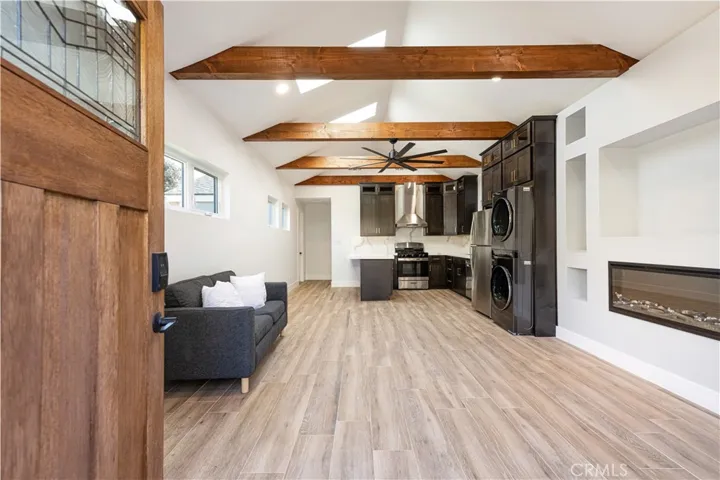 211 Florence Place A, Fullerton, California 92833