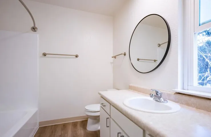 725 W College Avenue, Santa Rosa, California 95401