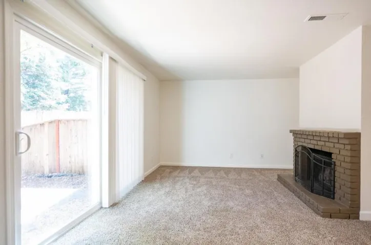 725 W College Avenue, Santa Rosa, California 95401