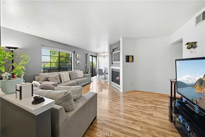 18111 Erik Court 441, Canyon Country, California 91387