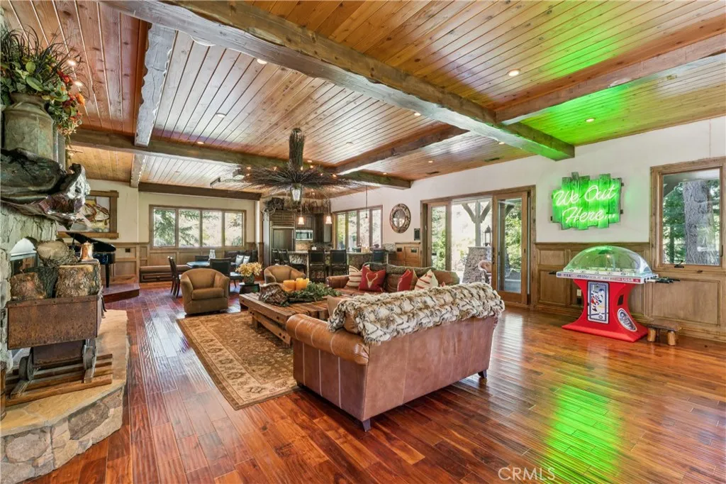Entertainment room