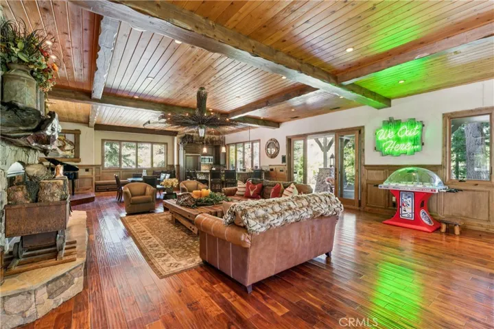 Entertainment room