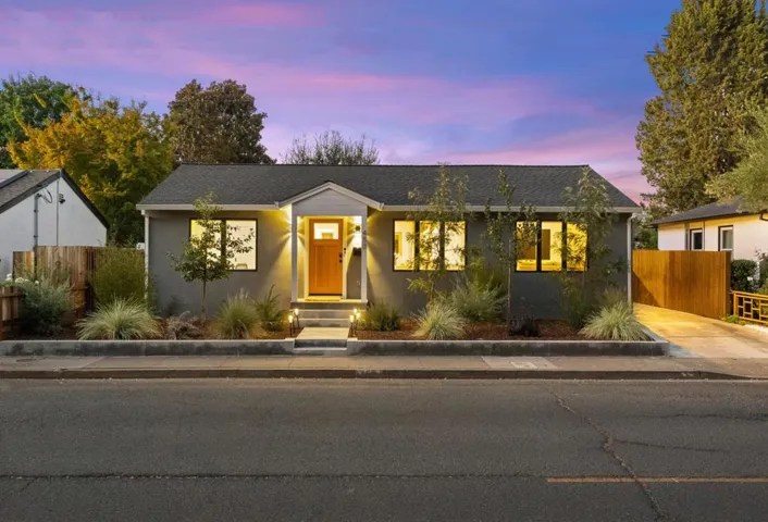 450 E Macarthur Street, Sonoma, California 95476