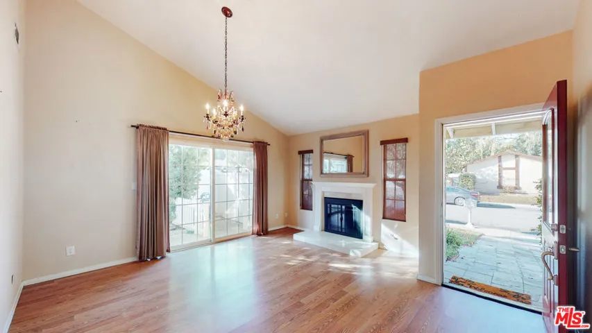 25774 Nashua Way, Valencia, California 91355