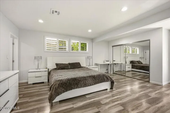 30-Sylvan St_Tarzana_30