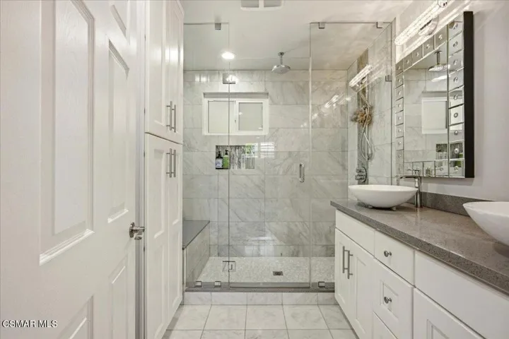 33-Sylvan St_Tarzana_33